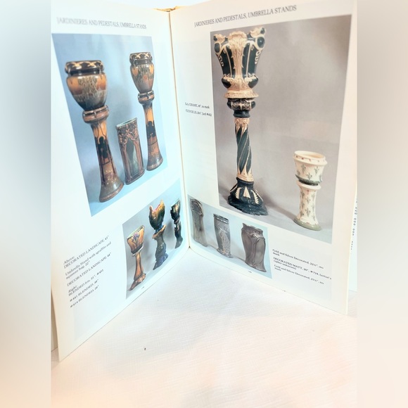 Roseville Pottery Collectors Encyclopedia Vintage Reference Guide - Picture 4 of 4